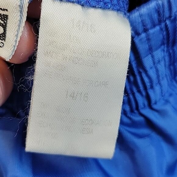 Basic Edition Soccer Shorts Childs Size 14/16 - Picture 5 of 6